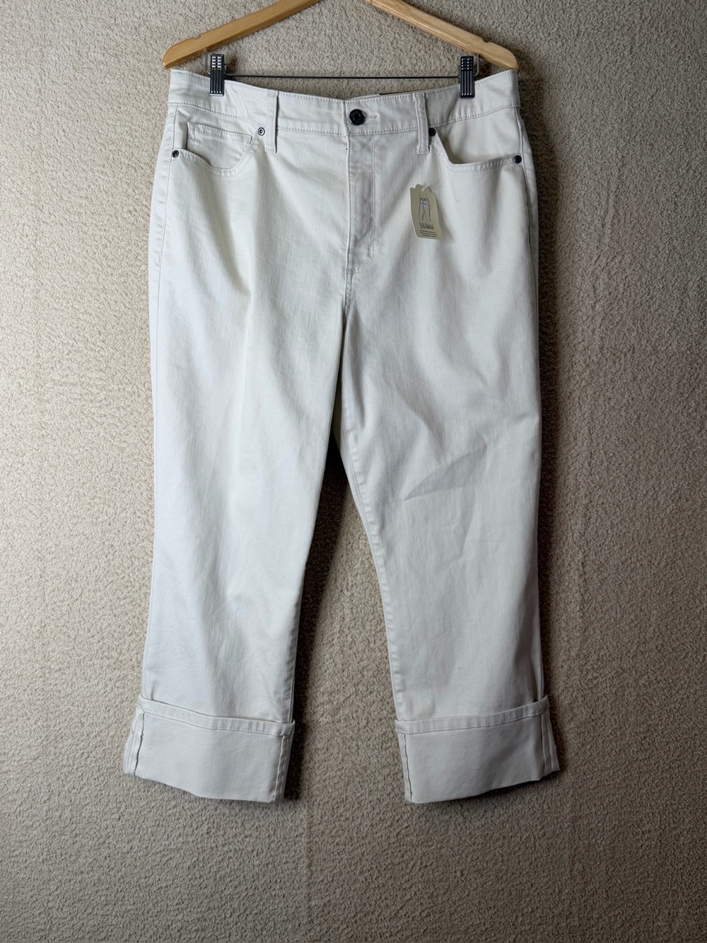 St. John’s Bay Secretly Slender White Straight Leg Capri Pants 16P NWT